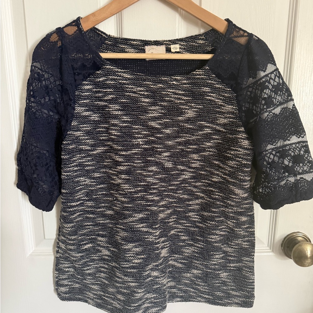 Chic Navy Lace Women's Blouse